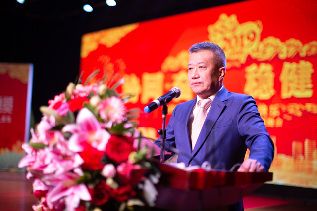 巅峰国际董事长吴惠明荣获“东莞市非公有制经济人士优秀中国特色社会主义事业建设者”称号